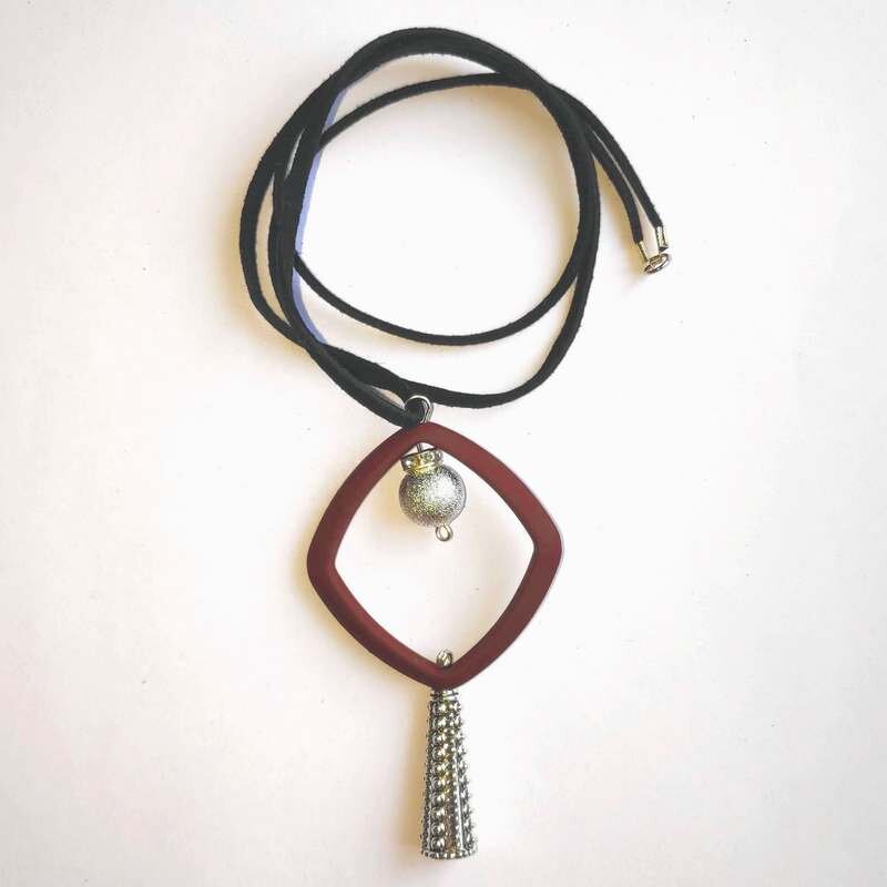 Подвеска 941, вишня/серебро